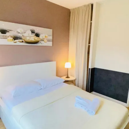 Apartment Cosy Studio Just A Stone's Throw From The Old Town
