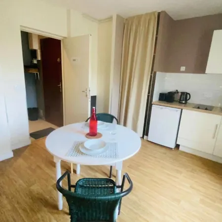 Cosy Studio Just A Stone's Throw From The Old Town